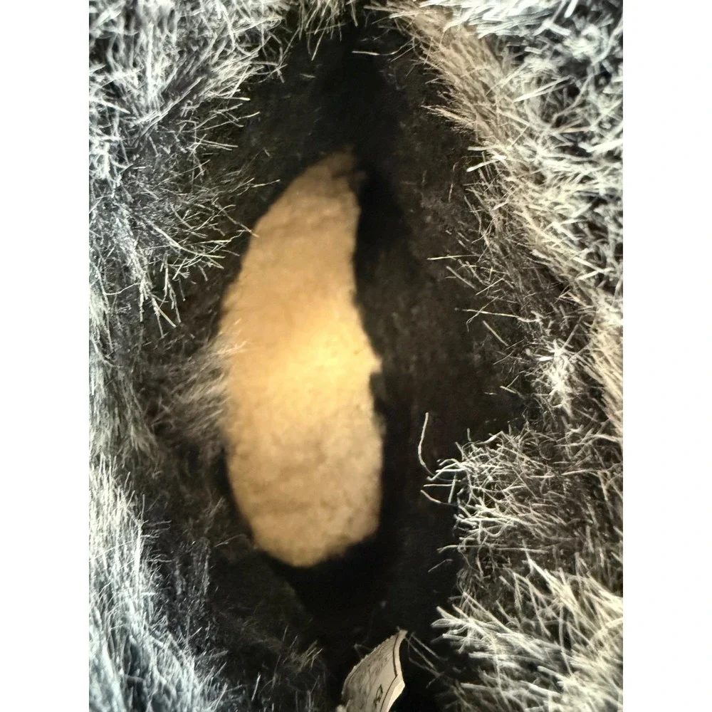 Bearpaw Helaina Youth Size 5 Black Cow Suede‎ Wool Blend Liner Warm Winter Boots